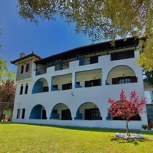 https://blue-garden.hotelschalkidiki.net