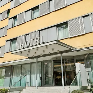 4* Ξενοδοχείο Courtyard By Marriott Schoenbrunn