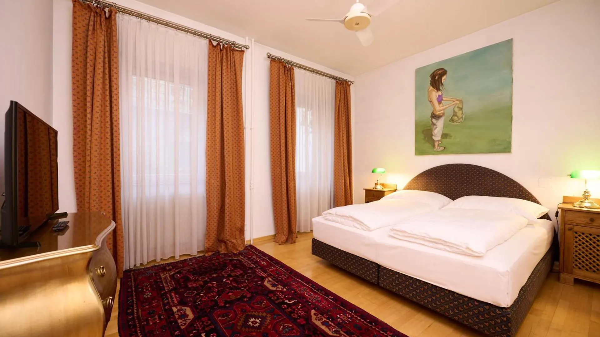 Hotel Kunsthof Viyana Avusturya