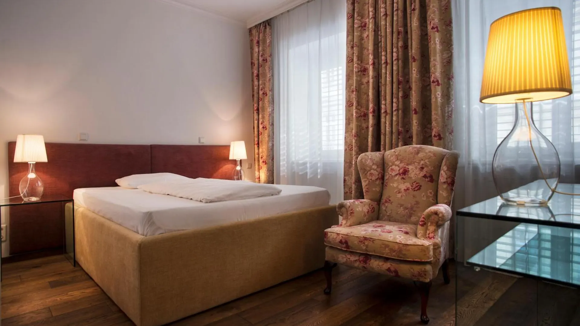 Hotel Kunsthof Viyana Avusturya