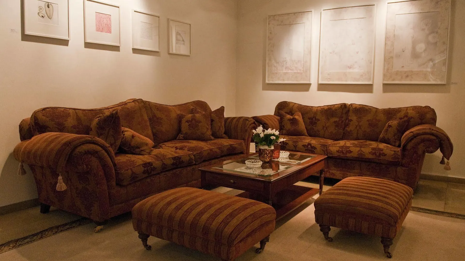 Hotel Kunsthof Viyana 3*,